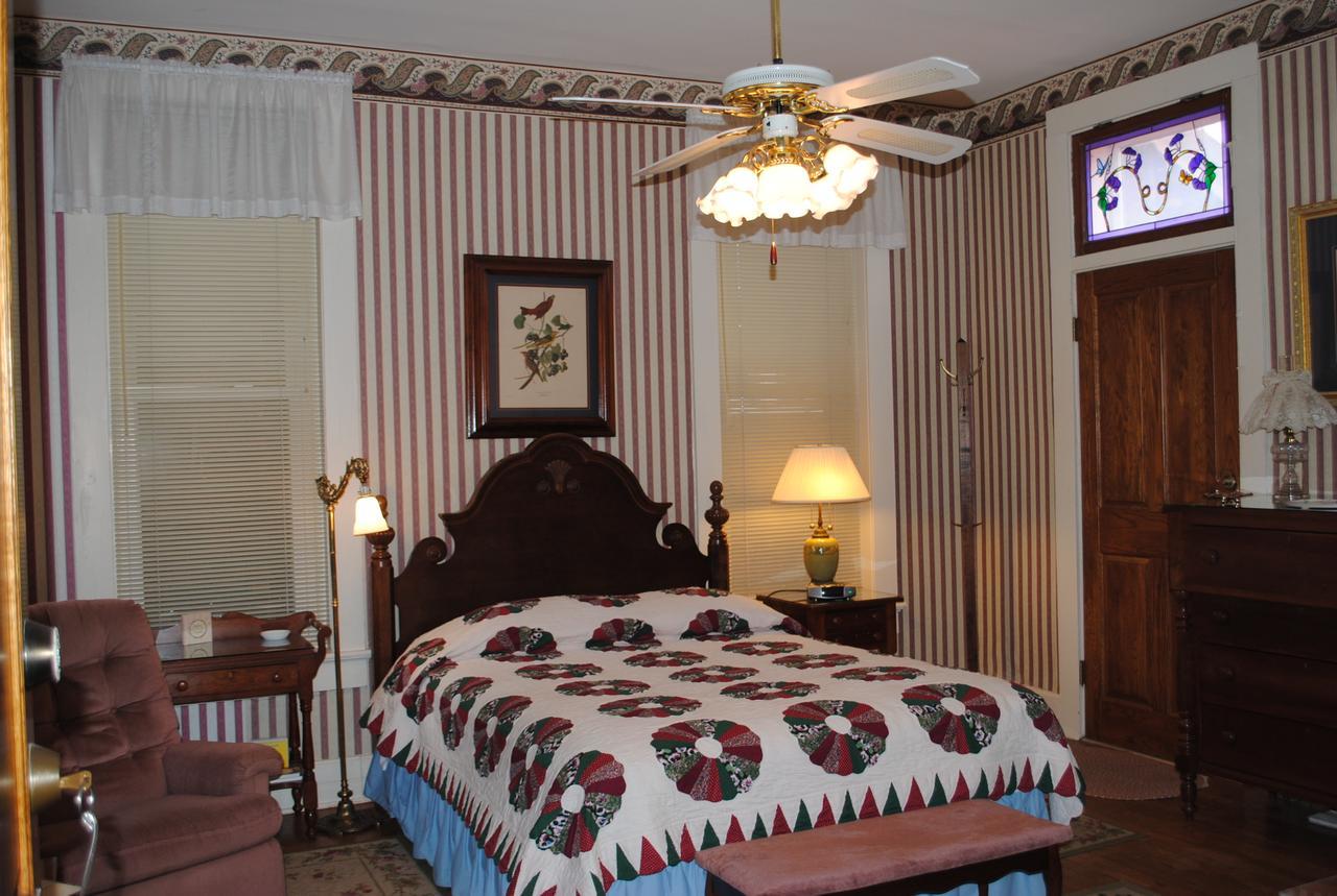 هندرسون L&N Bed And Breakfast Ltd المظهر الخارجي الصورة