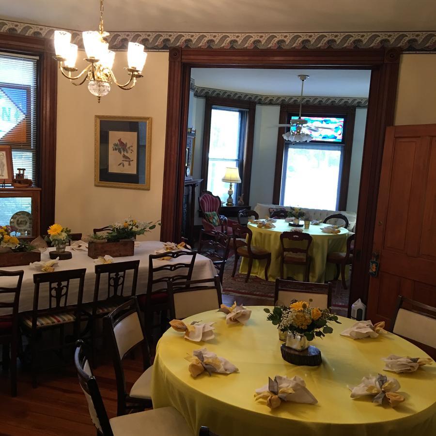 هندرسون L&N Bed And Breakfast Ltd المظهر الخارجي الصورة